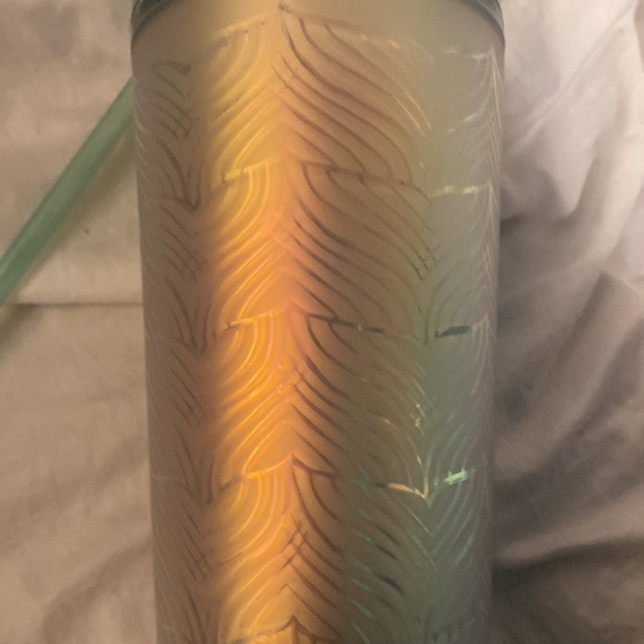 2 Starbucks 24 oz Cups 1 Iridescent Mermaid Tumbler NWT and 1 iridescent NWT - Picture 5 of 9